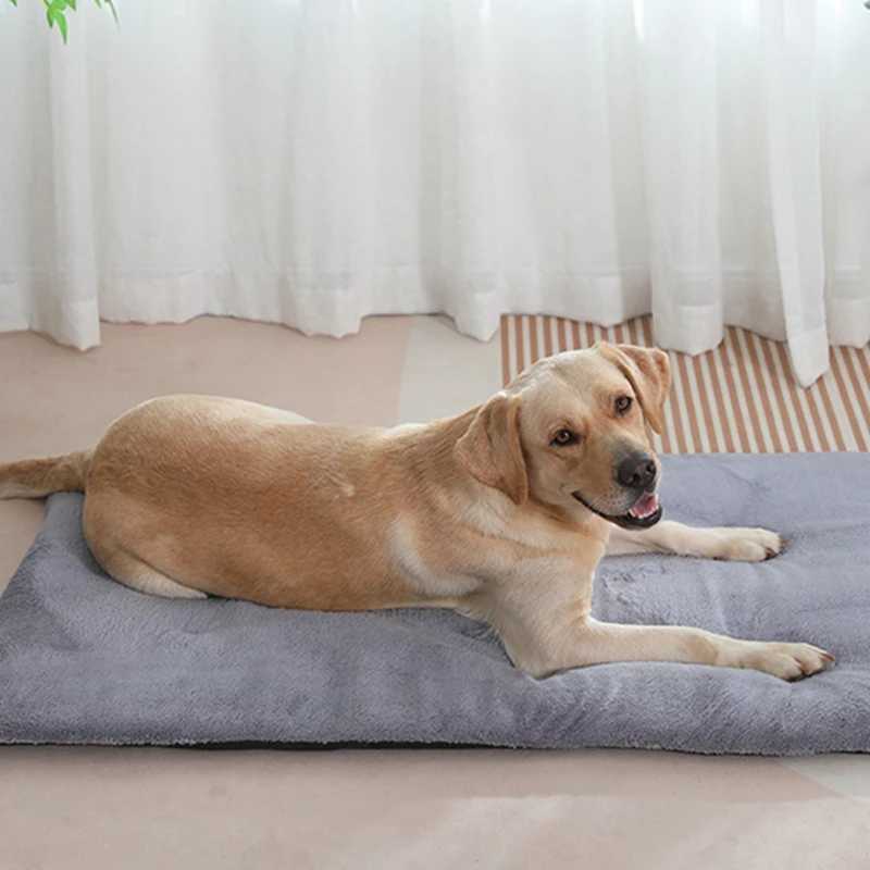 Dog bed short plush pet hot sleep pad cute pet pad for cats and dogs blanket thick sleep pad small pet supplies X250412