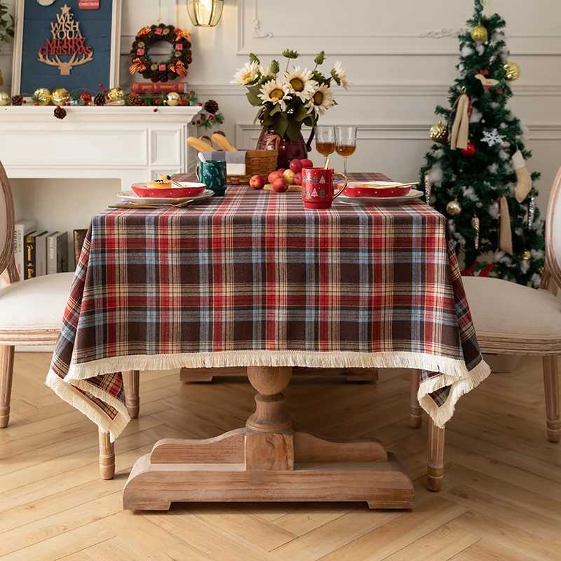 Christmas American-style Christmas plaid tablecloth festive retro atmosphere dining table cloth rectangular decorative table cover Y251113