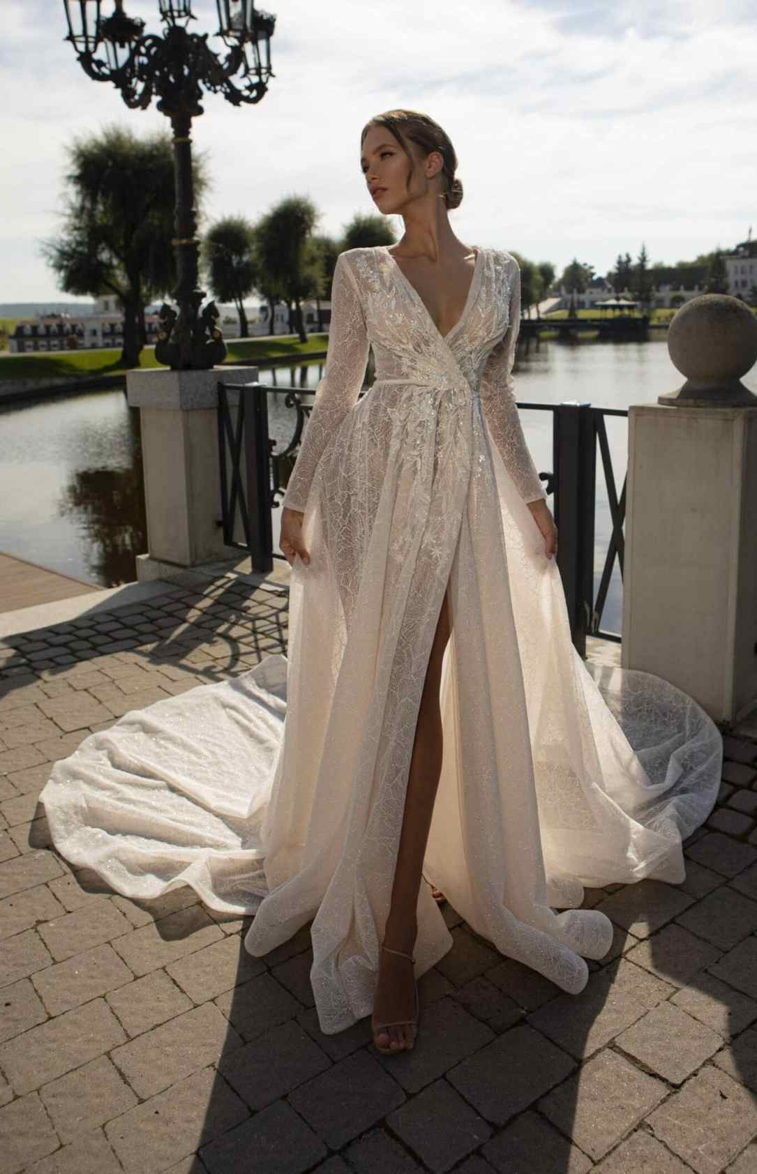 Exquisite A-Line Bridal Wedding Dresses V-Neck Full Sleeve Lace With Appliques Backless Floor-Length Plus Size For Special Occasion Side High Split Ve