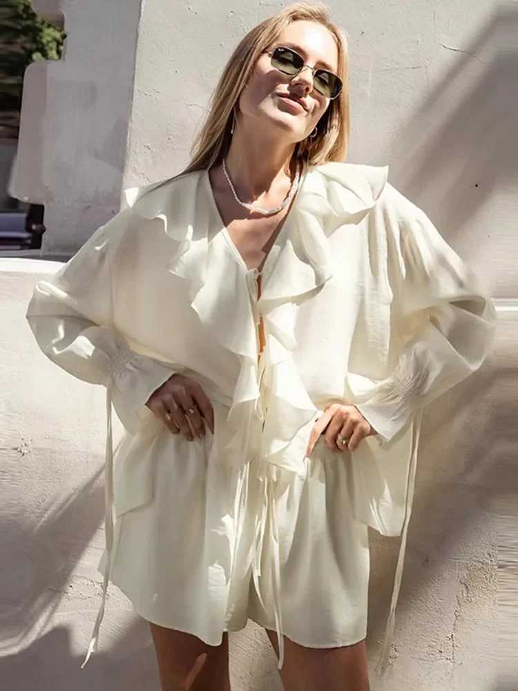 Summer holiday long Sve pleated lace chiffon shorts set for womens casual V-neck solid loose shorts set 2025 Fe new setXJ250414