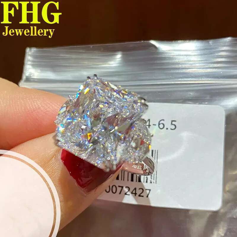 1 2 3 4 5 Carat Au750 18K White Gold Ring DVVS1 Radiant shape moissanite Diamonds Wedding Party Engagement Anniversary Ring