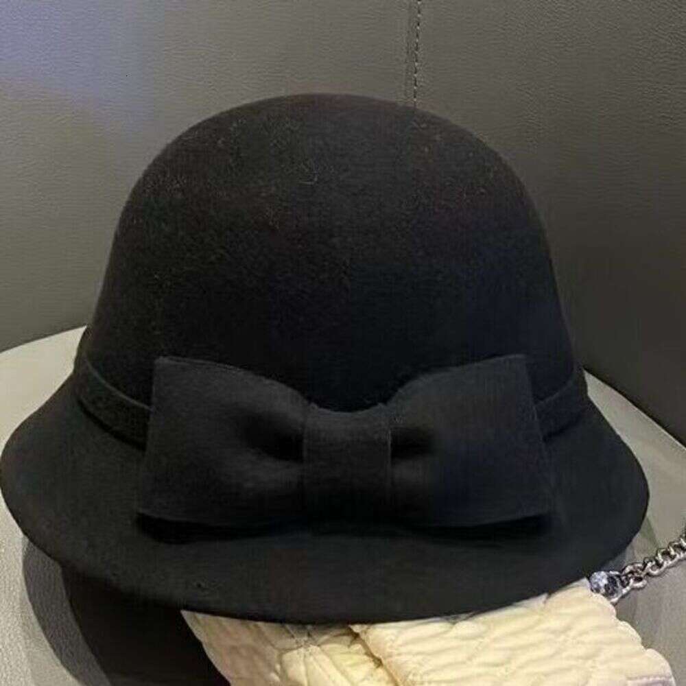 Fashionable Bowler Winter Versatile Elegant Warm Fisherman Audrey Hepburn Style French Millionaire Hat