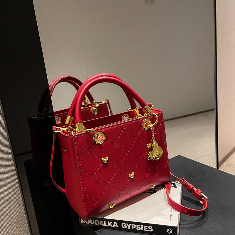Women's Spring New Dai Fei G Ge Embroidered Thread Square Handbag Fashionable Liu Ding Chao Single Shoulder
