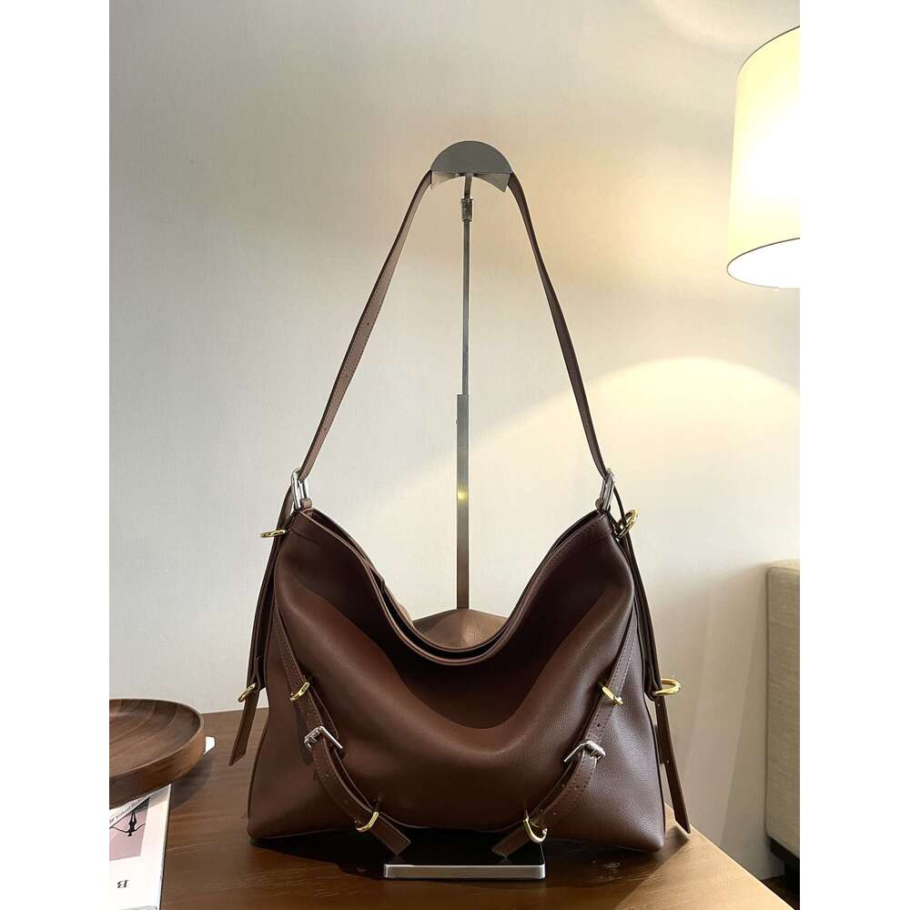 Women's Bags new tote spicy girl motorcycle, leather toe cover layer, armpit bag, single shoulder crossbody, commuting handbag, casual