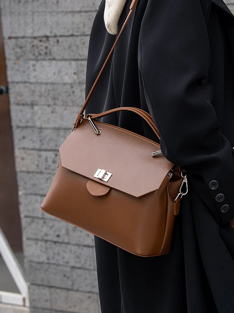 Designer bag handbag women's new tote shoulder cross armpit bag beige plant tanned cowhide fashionable trend