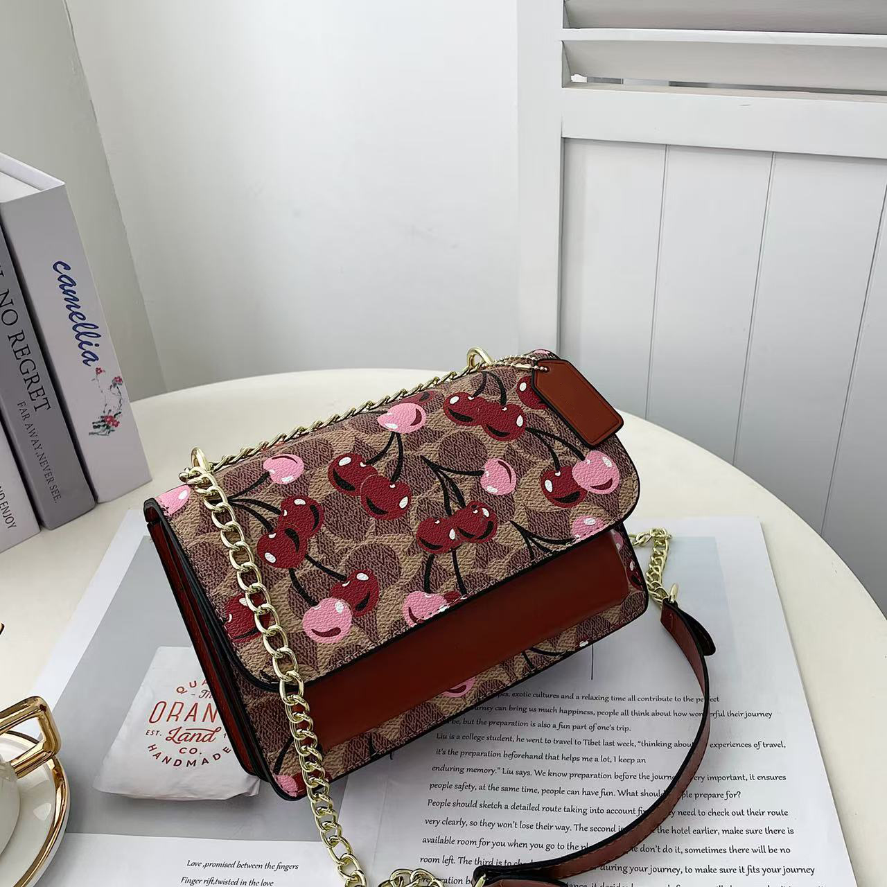 2026 Fashion lip print Cherry Printed Chain shoulder Crossbody Bag classic flap bag Durable Material Unique Design Chic Style Ideal for Organizing Cosmetics