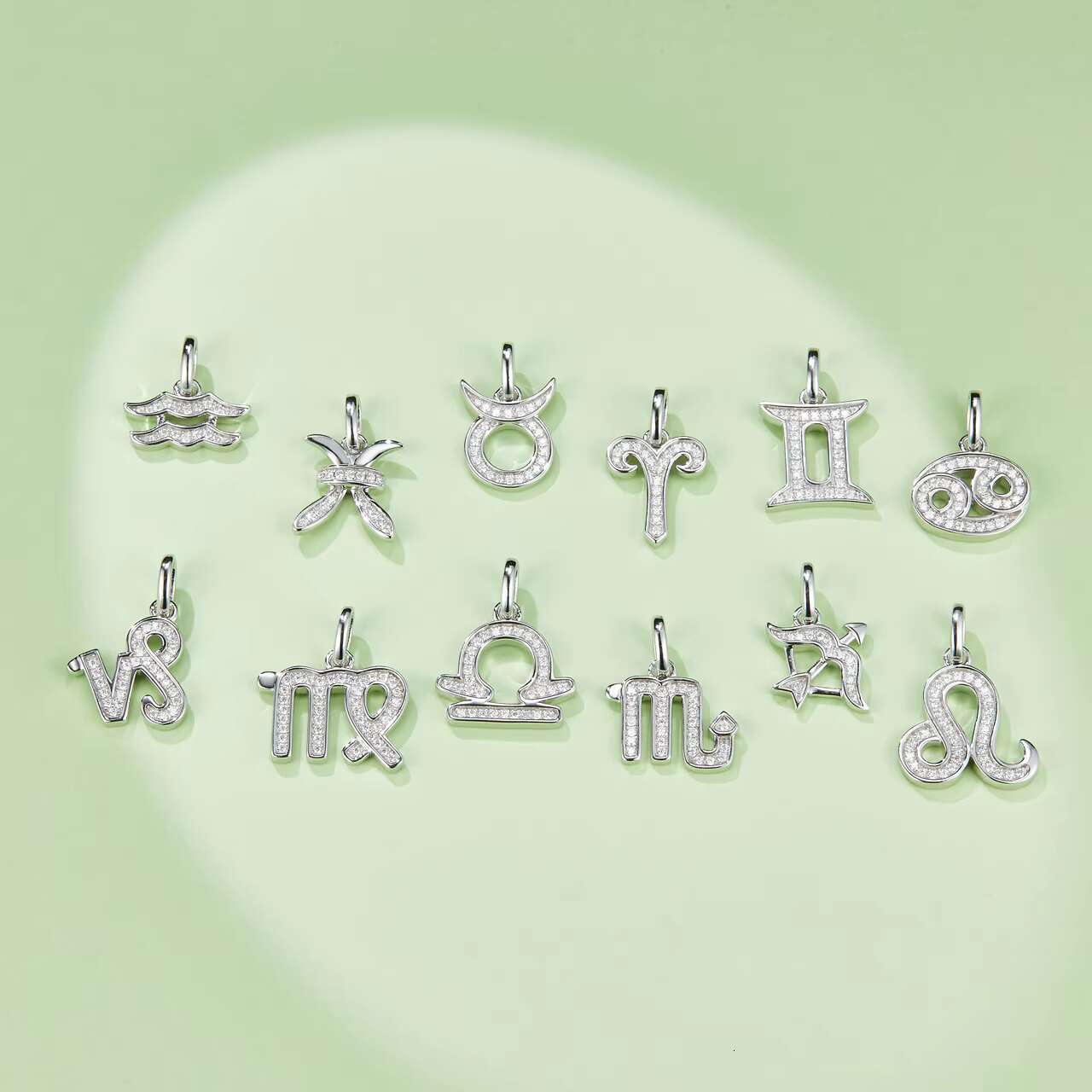 High Quality Moissanite Pendant Necklace Wholesale Sterling Silver 925 Leo Zodiac Sign Moissanite Necklace