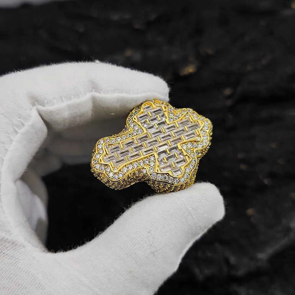 Hip Hop Jewelry Fashion Mens Cross Ring Full VVS Diamond Pave Iced Out Luxury Cross Sterling Silver 925 Moissanite Rings