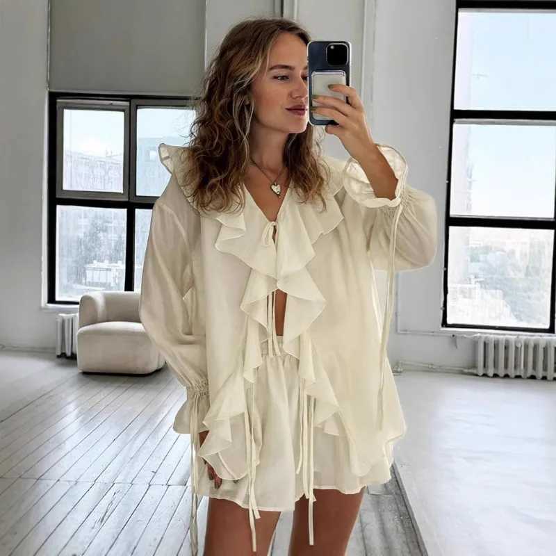 Tuularose new casual shorts two-piece set for women with pleated loose ties top simple shorts set for office womens summer Fe shorts setXJ250414