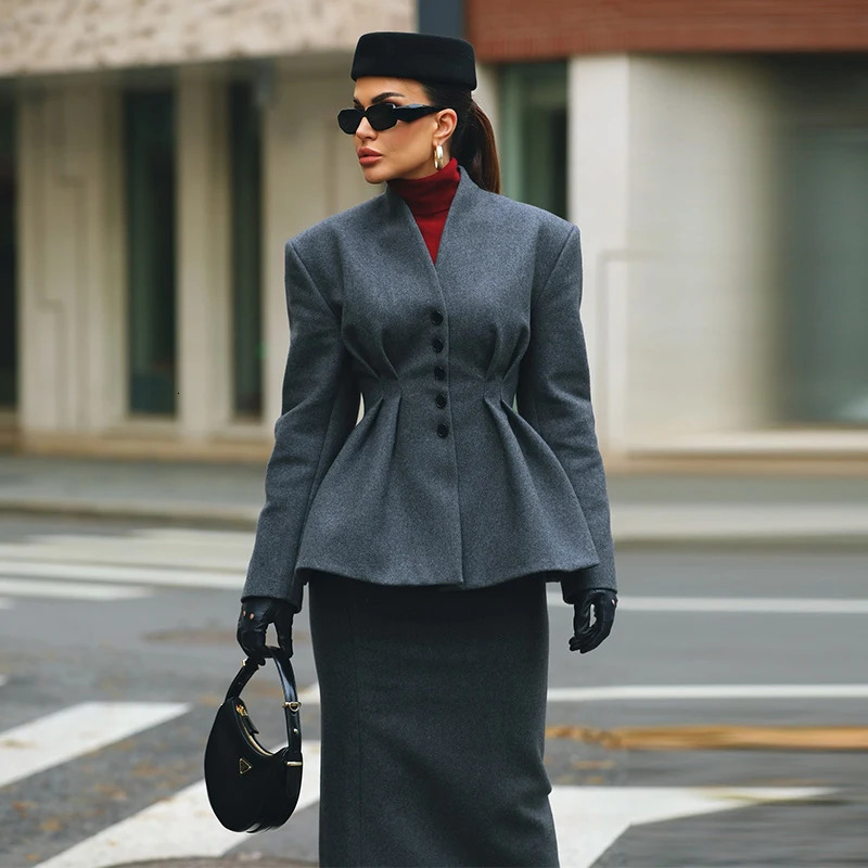 Elegant waist pleated jacket for women Vneck solid long sleeved cinching fashionable commuting British style 250414