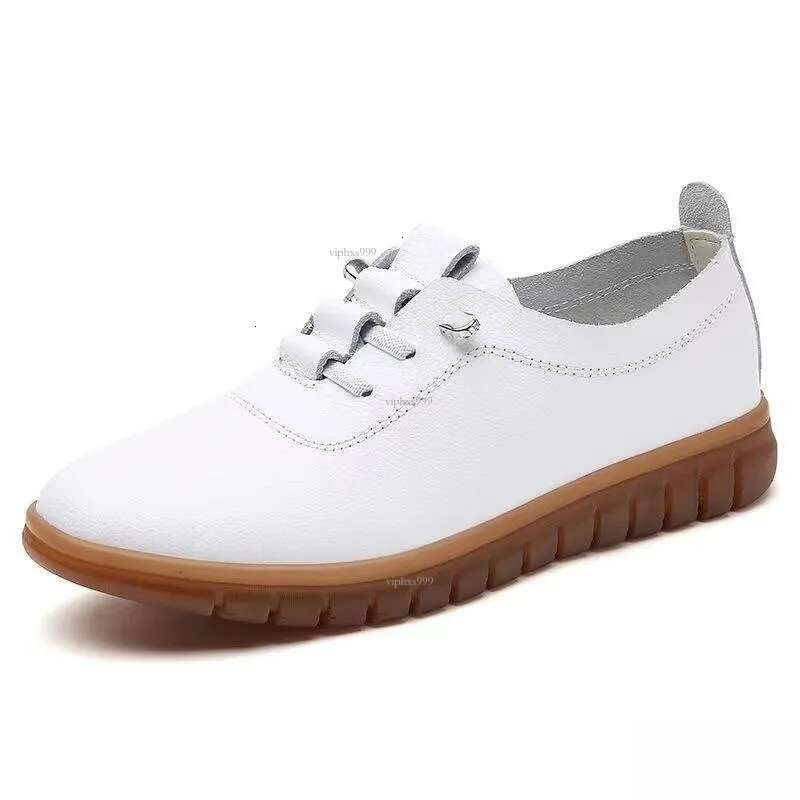 2025 New Designer Leather Shoes Business Tendon Sole Surface Waterproof Non-slip Kitchen Work Single Mother Black Leather Old Beijing Cloth Shoes Woma
