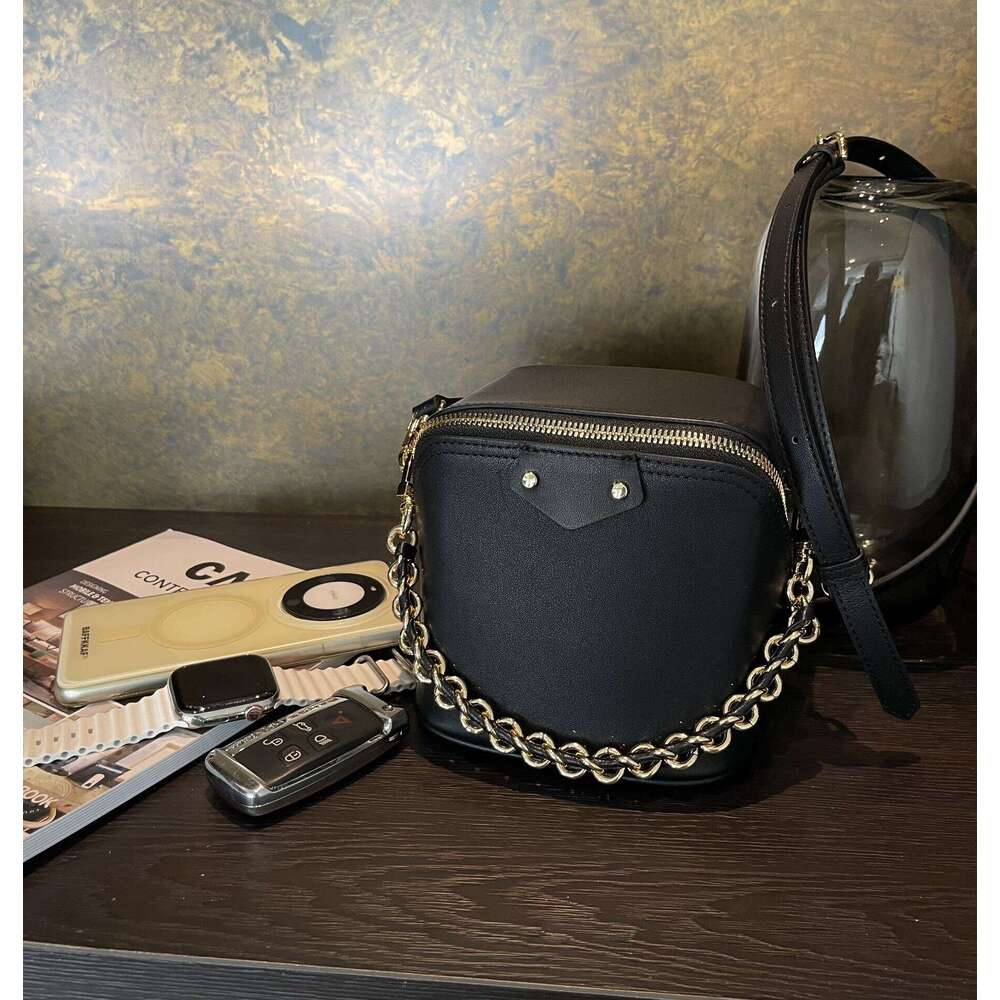 Women's Bags autumn and winter new CASE small square chain box bag, high-end, fashionable, versatile, single shoulder crossbody bag