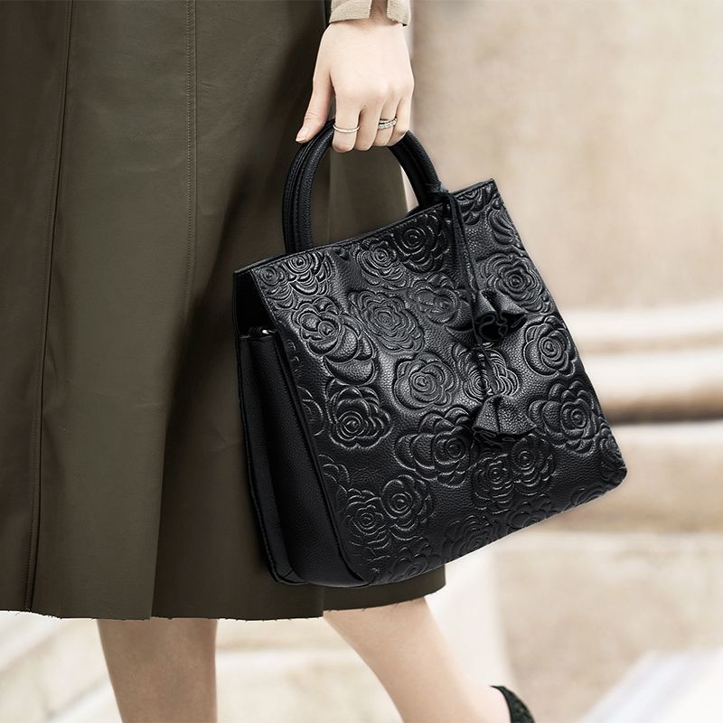 Luxury Bags Designer Bags Women's Fashion Camellia Handbag - Large Capacity Retro Business Shoulder Bag Sophisticated Camellia Embroidered Purse: