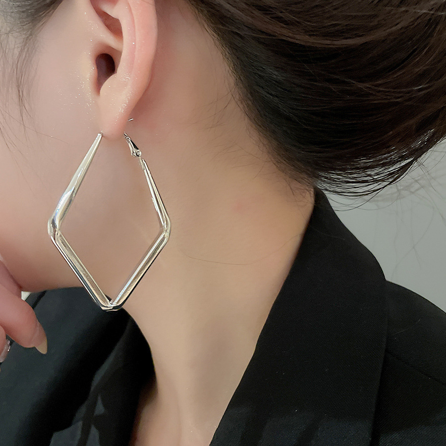 Silver Needle Metal Smooth Rhombus Pendant Hoop Casual Fashion Daily Versatile Earrings Light Luxury Niche Temperament Ear Jewelry