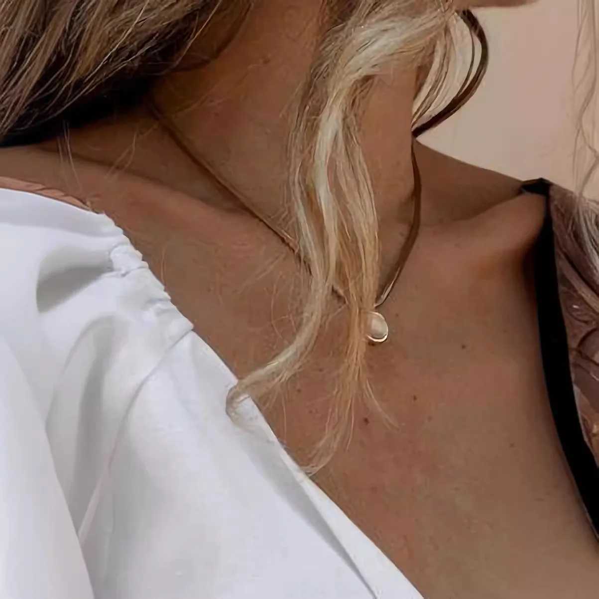 Puff Sve lace shorts monochrome set sexy temperature street trend 2024 womens summer fashion two-piece setXJ250414