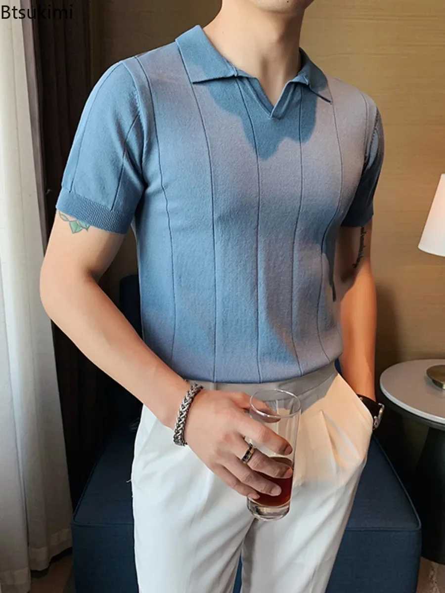 2025 New Mens Ice Silk Short sleeved Polo Shirt UK Casual Business Ruffian Handsome V-neck Knitted Top Summer Mens Wear W250414