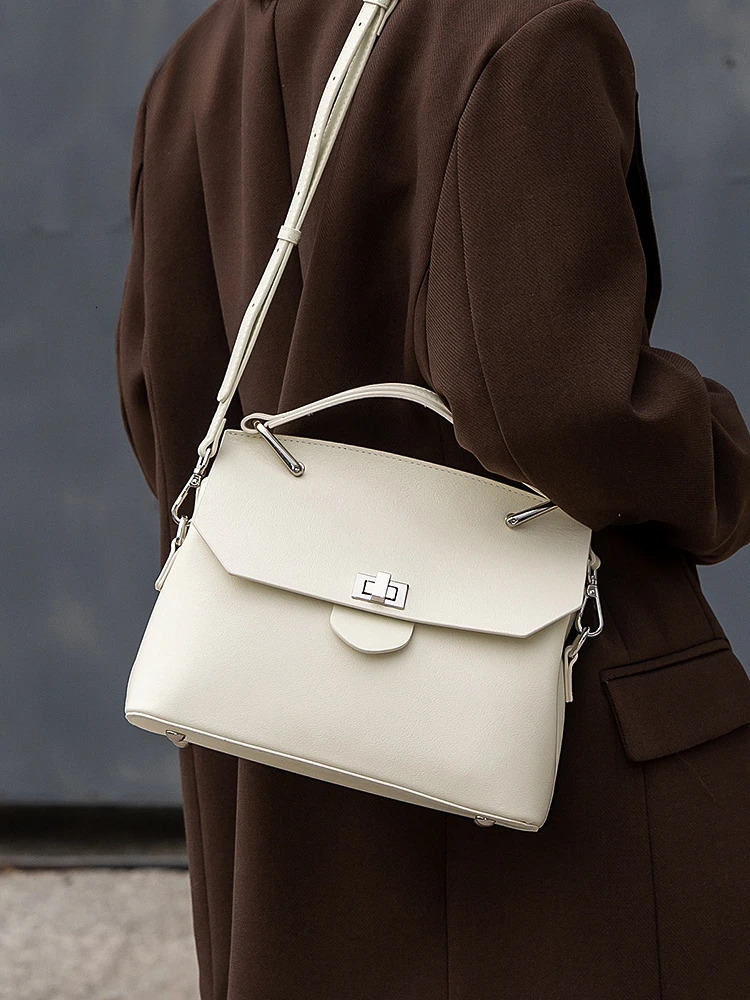 Designer bag handbag women's new tote shoulder cross armpit bag beige plant tanned cowhide fashionable trend