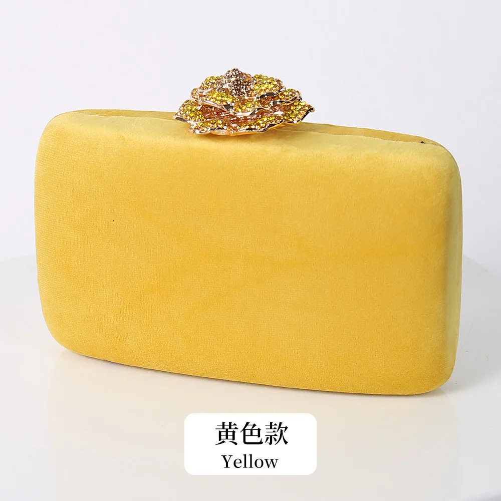Winter Velvet Clutch Bag Diamond Flower Lock Elegant Evening Bag er Purse Wedding Chain Clutch 250409