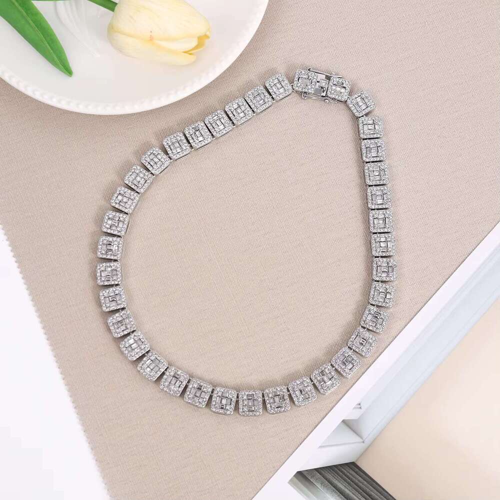 DHcollection New Design Elegant Rhie Crystal Jewelry Hip Hop Baguette Cluster Tennis Chain Women Unisex Men Zinc Alloy