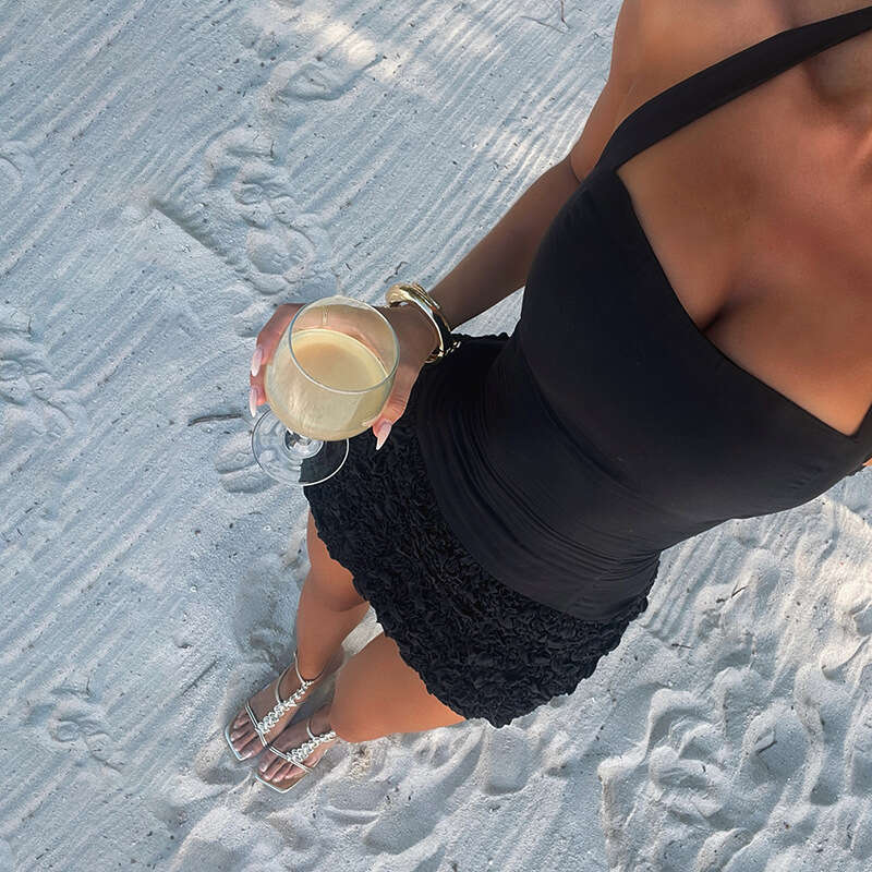 Women's Wear Summer New Women's Sexy Hot Girl Solid Color Neck Strap, Bareback Splicing, Waist Bag, Hip Short Skirt