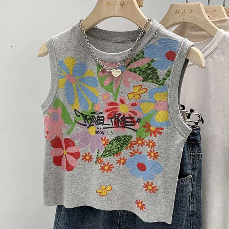 Summer Vintage Y2k Chic Graffiti Printed Knitted Tanks Women Korean Fashion Sleeveless Short Style Casual Top Pullovers