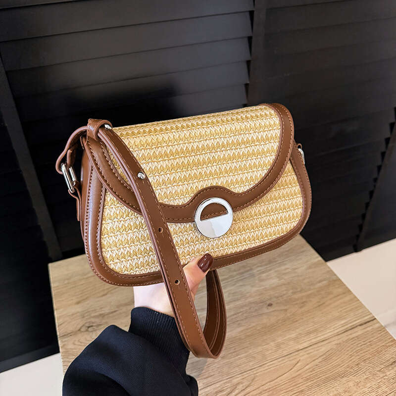 Handmade Beach Bag Leopard Print Contrasting Color Underarm Buckle For Women 2025 New Beach Crossbody Grass Woven Small Square Bag Kq2