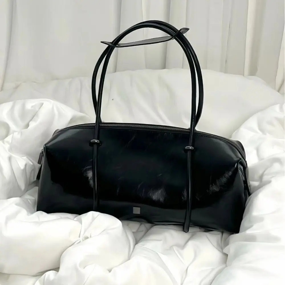 Womens bag large capacity Boston pillowcase spicy motorcycle bag single shoulder travel handbag 250410