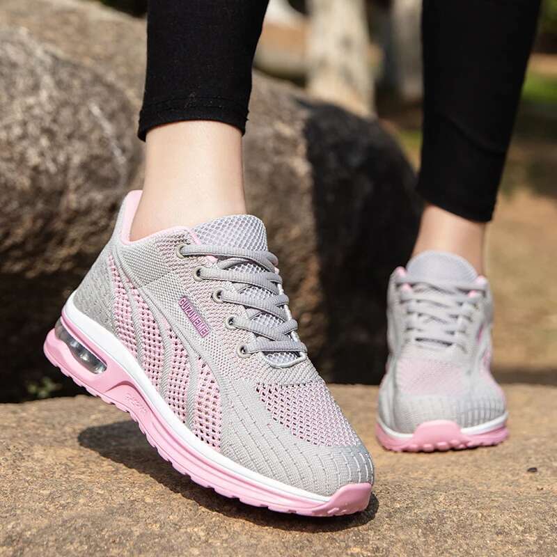 2025 New Women's Running Breathable Sneakers Designer Fashionable Outdoor Sports Lace up Training Shoes