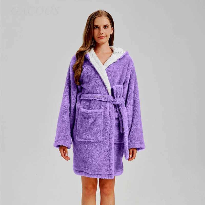 Colorful Hooded Robe Women Home Wear Autumn Winter Warm Bathrobe Adults Pajamas Coral Fleece Sleepwear Couples Long Bath Robe C251115