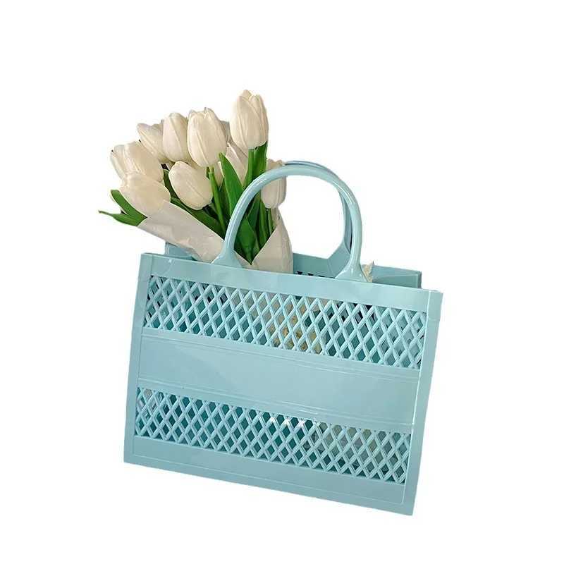 2024 Summer New Shopping Basket Handheld PVC Jelly Bag Large Capacity Storage Basket Candy Color Hollow W250415
