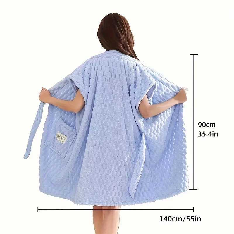 Golden Turtle Velvet Bathrobe Comfortable Skin friendly Absorbent Quick Bathing Bath Towel Slim and Beautiful C251115