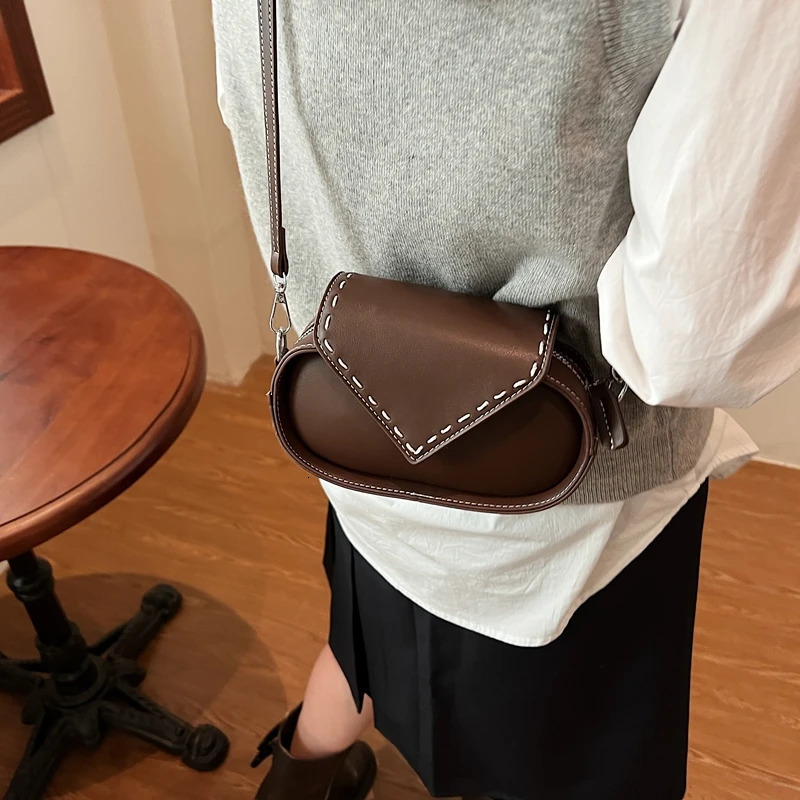 Advanced Feeling Retro Fashion Project Womens Shoulder Bag PU Solid Color Beautiful Versatile Crossbody Bag 250410