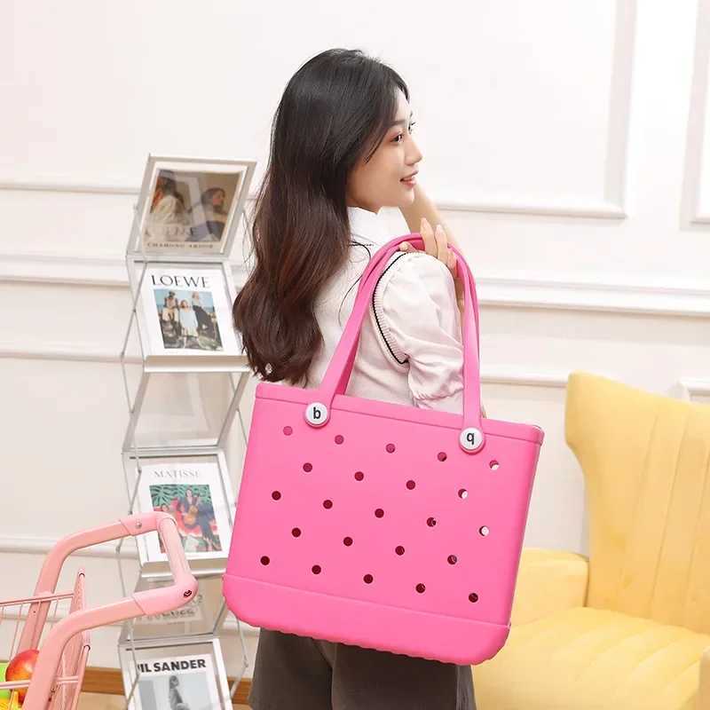 Fashion ladies bag is a stylish and minimalist hollow candy colored portable vegetable basket handbag W250415