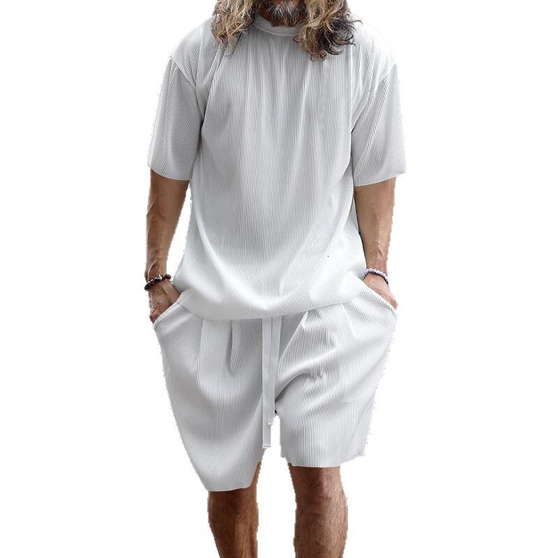 2025 Summer Men's Vertical Stripe Loose Short Sleeve Shorts Sports and Leisure Round Neck Two Piece Set for Men