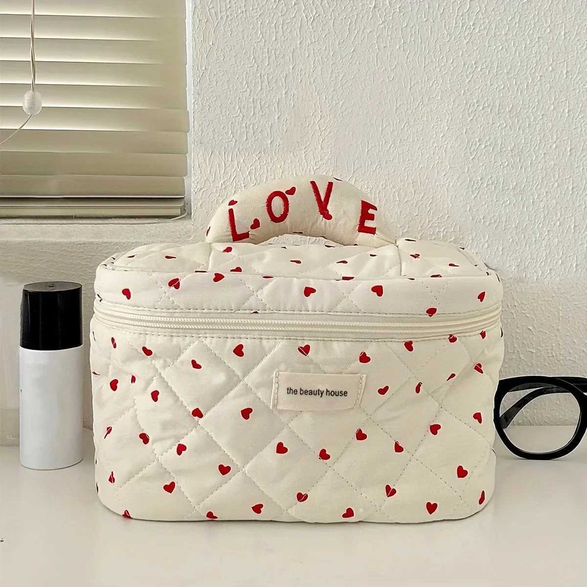 Love Mini Heart Print Soft Cotton Cosmetic Bags Korean Ins Storage Makeup Bag Womens Portable Travel Organizer Makeup BagXJ250415