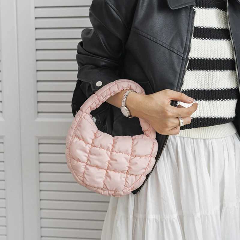 HUA Fashion Mini Puffer Tote Bag Quilted Circle Phone Purse Elegant Purple Soft Nylon Padded Key Pouch Simple Trend HandbagW251115