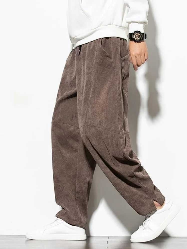 Vintage Corduroy Casual Pants Men Baggy Wide Leg Tech Fleece Sweatpants Autumn Winter Ankle-Length Walking Harem Trousers MaleXJ251114