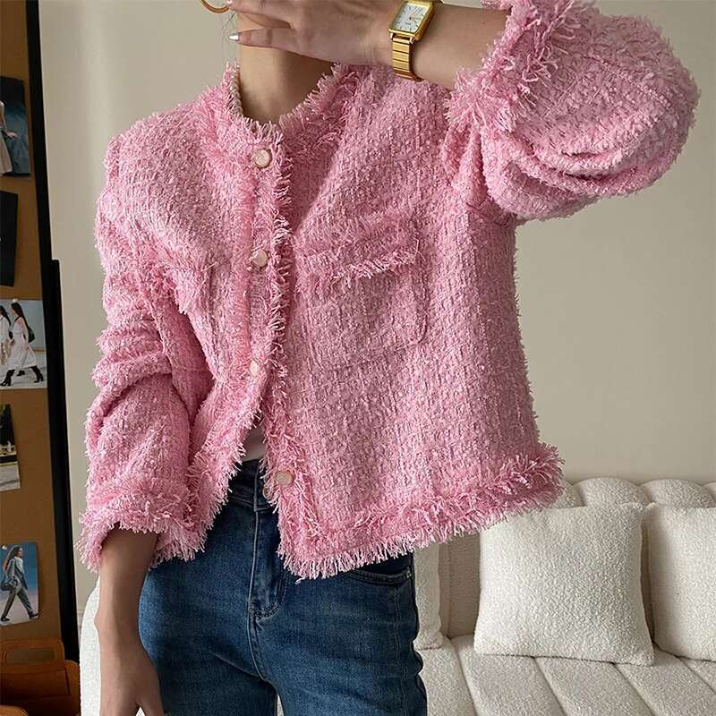 Designer Clothes Spring Autumn Long Sleeve Pink Tweed Jacket Women 2025 New Trend Tassel Raw Edge Design Elegant Cropped Wool Blend Coat