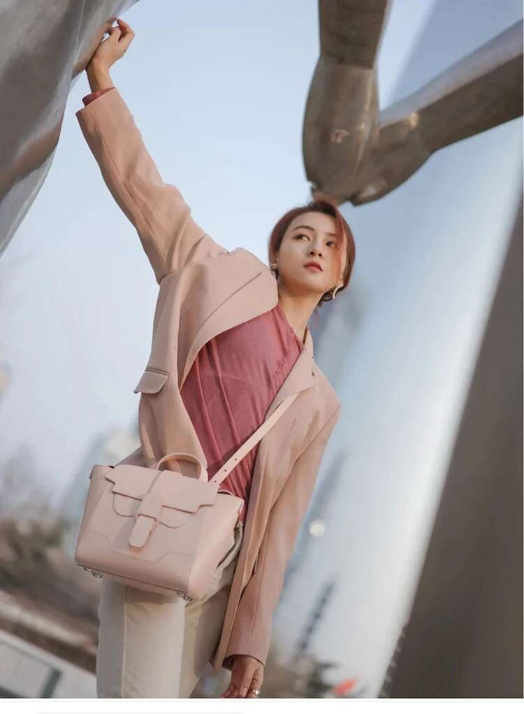 CCCKA 2025 New Commuter Niche Design Handbag Crossbody Shoulder Multifunctional Women's Bag Black Lady Large Backpack