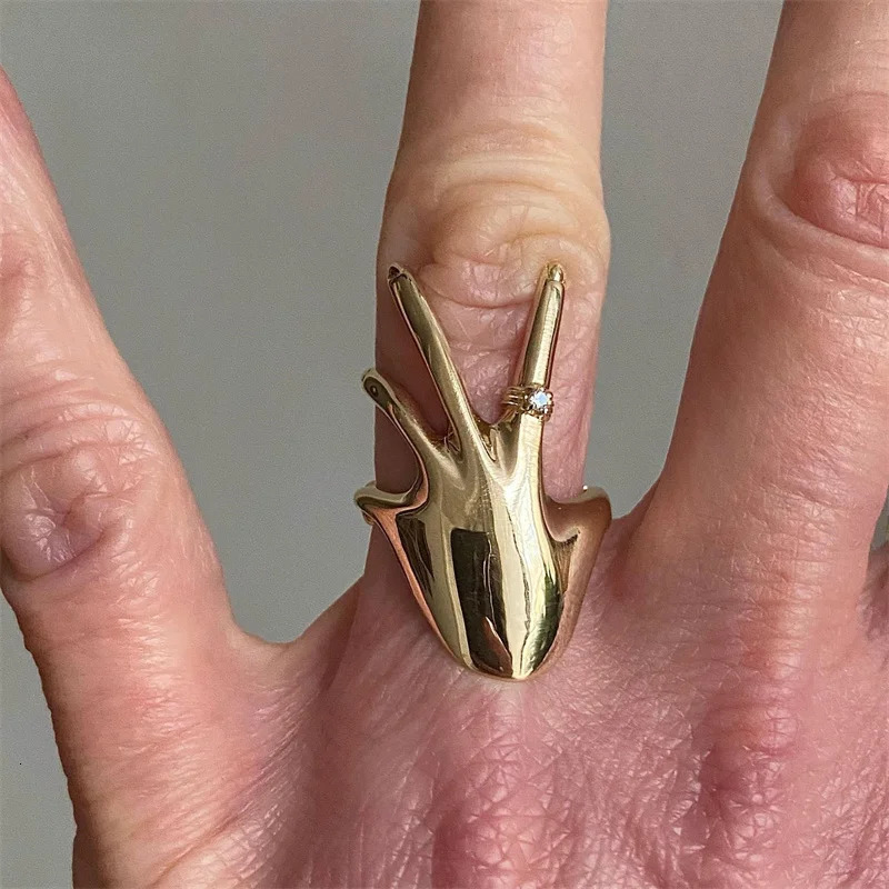 2024 Metal Palm Hip Hop Exaggerated Hand Shaped Ring For Women Girls Fashion Party jewelry accessories 250414
