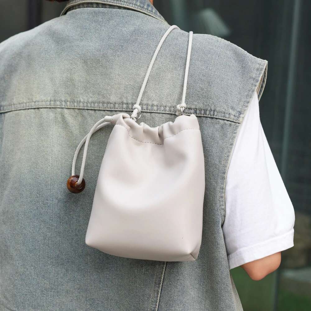 Ins Chic Gold Sier Mini Phone Purse Summer Nappa Cow Leather Women Crossbody Bag Small All-match String Close Pouch