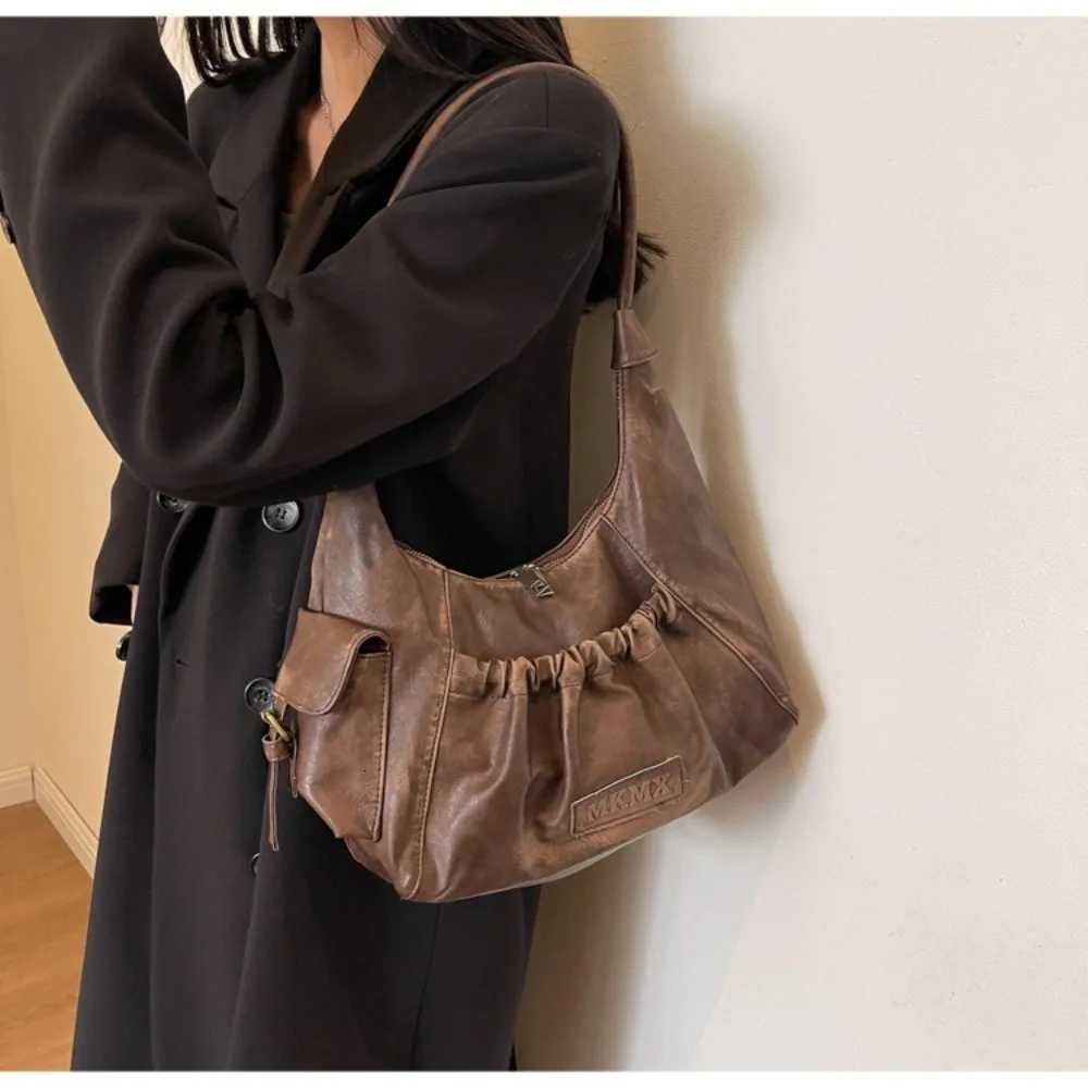 Retro Large Capacity Shoulder Bag Pleated Design Solid Color Hobo Bag Underarm Bag Women C251115