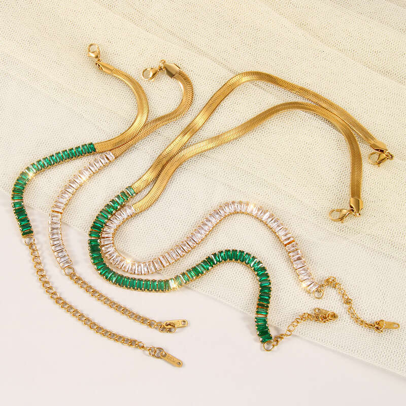 Fashionable ins stainless splicing zircon gold-plated titanium steel blade necklace collarbone chain