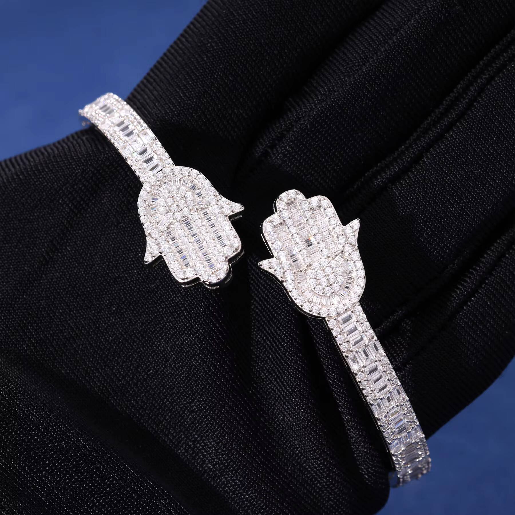 High Quality Hip Hop Jewelry Iced Out Hamsa Hand Bangle Bracelet 925 Sterling Silver Baguette Moissanite Diamond Bangle