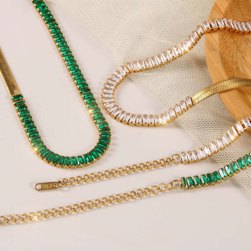 Fashionable ins stainless splicing zircon gold-plated titanium steel blade necklace collarbone chain