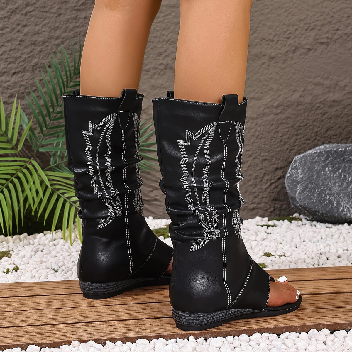 Embroidered Clip-Toe Wedge Heel Stylish Breathable Western Boots Casual and Versatile Commuter Holiday Boots 251111