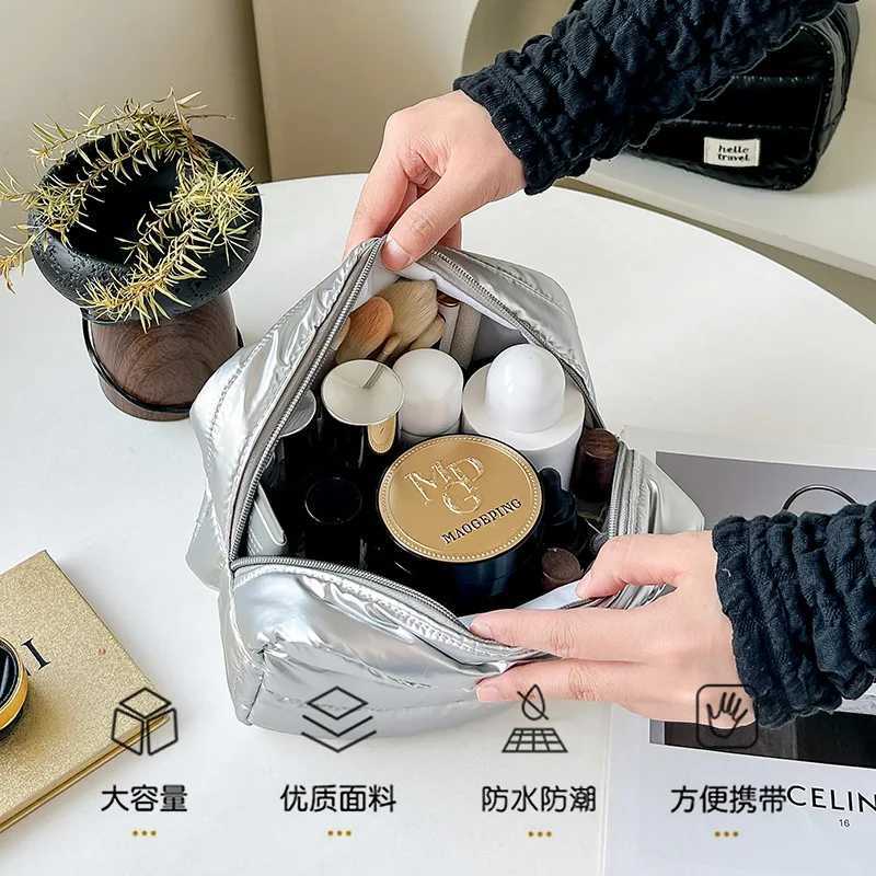 Large capacity makeup bag travel organizer portable makeup bag multifunctional storage Wbag makeup bag Para MaquillajeXJ250415