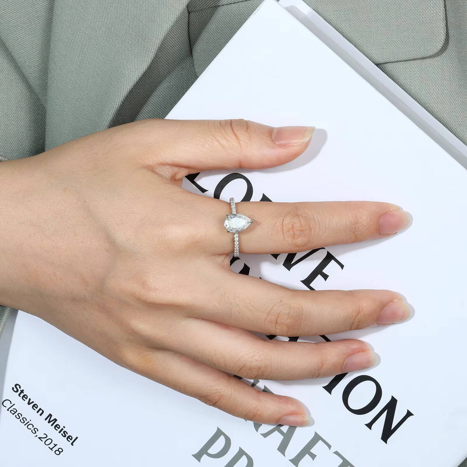 Drop Shipping Eternal Women Diamond Ring Pear Cut 925 Pure Silver VVS Moissanite Waterdrop Shaped Gemstone Wedding Ring