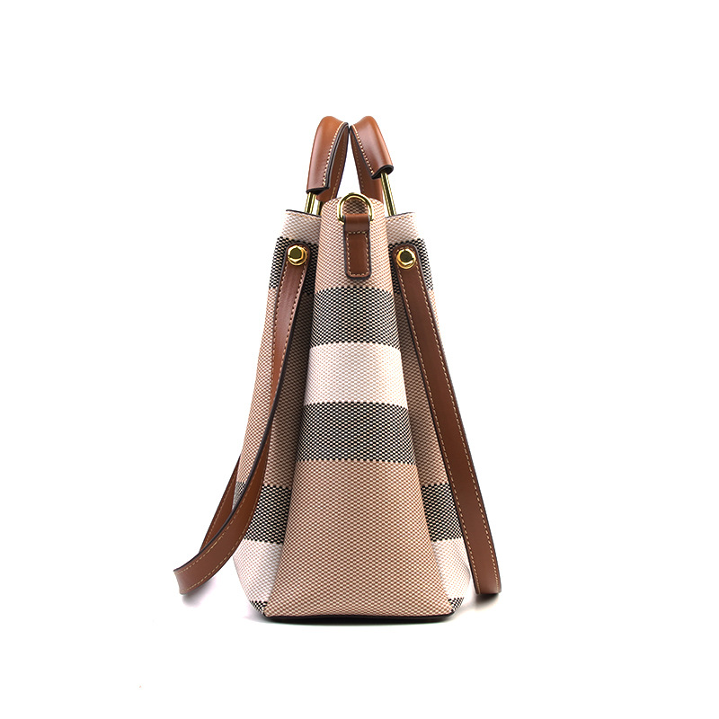 Free Shipping 2025 New Style Bucket For Women Stylish Fashionable Large Capacity High Hot Handbag Versatile Shoulder And Cross Body Designer Bag Luxur