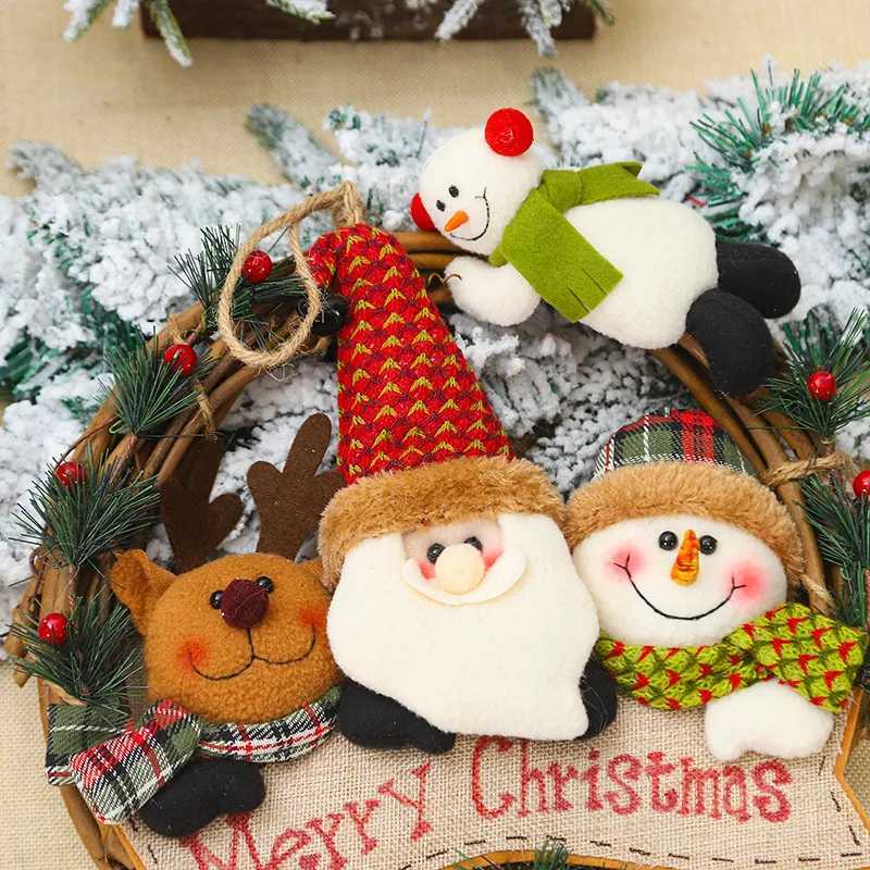 Christmas Family Window Decoration 1pc New Old Man Rattan Wreath with Cartoon Doll Design Christmas Tree Pendant Special PropsM251115